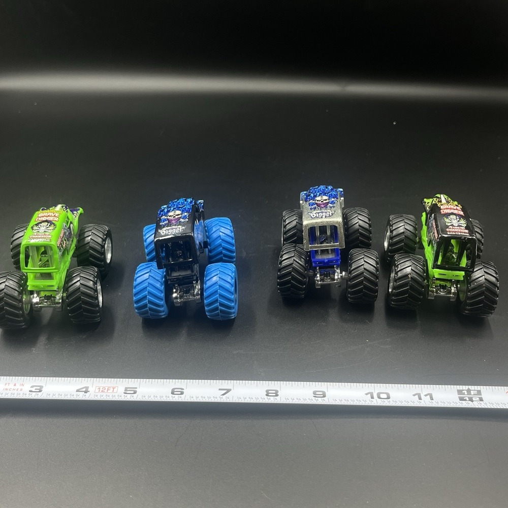 Hot Wheels Monster Jam Grave Digger Truck Lot of 4 1:64 Scale‎ Bad Bone - Picture 7 of 8
